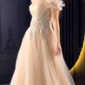 فستان تول ناعم