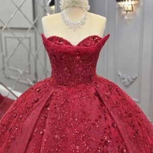 فستان خطوبة أحمر